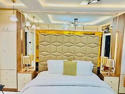 Kamara Lakeview Hotel