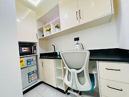 Kamara Lakeview Hotel