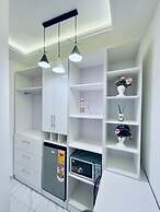 Kamara Lakeview Hotel