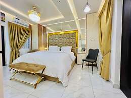 Kamara Lakeview Hotel