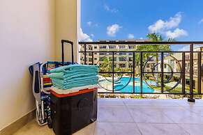 Beautiful 2BR Condo w Great Amenities Palmbeach