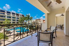 Beautiful 2BR Condo w Great Amenities Palmbeach