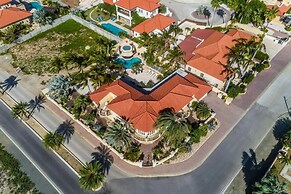 Luxury 4br4ba Villa w Hottub Pool Ocean Views