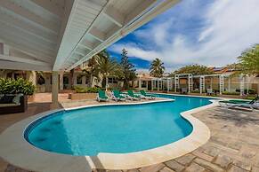 Deluxe Mansion Steps to Beach Pool Sea Views