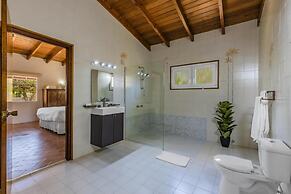 Deluxe Mansion Steps to Beach Pool Sea Views