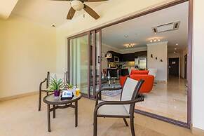 Luxury 1BR Condo Great Location Amenities