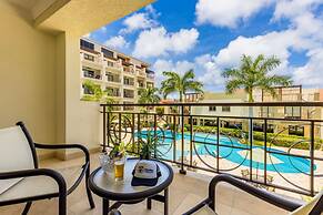 Luxury 1BR Condo Great Location Amenities