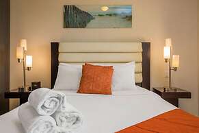 Luxury 1BR Condo Great Location Amenities