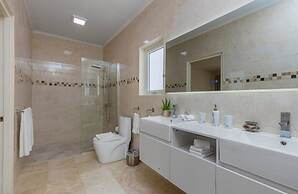 NEW Premium Luxury 2BR 3BA Pool House