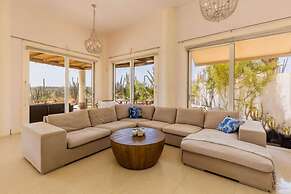 5BR Villa With Amazing Views Sauna Private Pool