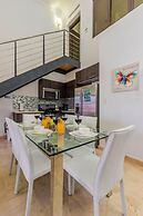 2BR Duplex Palmaruba Condos w Great Location