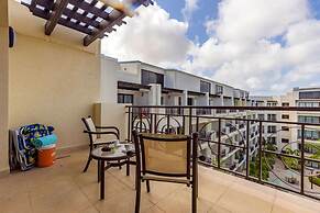2BR Duplex Palmaruba Condos w Great Location