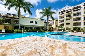2BR Duplex Palmaruba Condos w Great Location