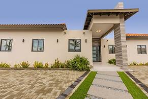 NEW 6BR Villa w Pool Across Street Palmbeach