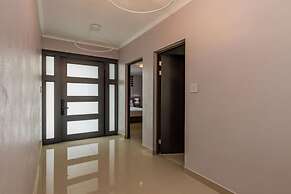 NEW 6BR Villa w Pool Across Street Palmbeach