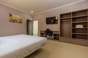 NEW 6BR Villa w Pool Across Street Palmbeach