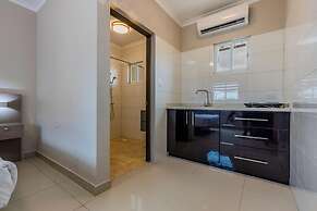 NEW 6BR Villa w Pool Across Street Palmbeach