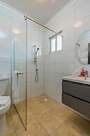 NEW 6BR Villa w Pool Across Street Palmbeach