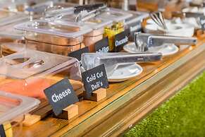 Private Retreat w 5 BR Spa Pool Jacuzzi