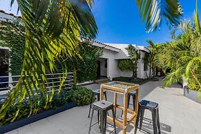 Private Retreat w 5 BR Spa Pool Jacuzzi