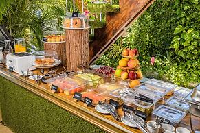 Private Retreat w 5 BR Spa Pool Jacuzzi