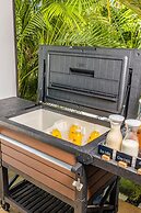 Private Retreat w 5 BR Spa Pool Jacuzzi