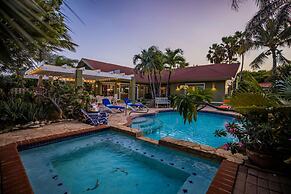 Spacious 5BR Home w Amazing Garden Privatepool