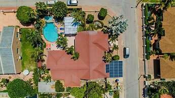 Spacious 5BR Home w Amazing Garden Privatepool