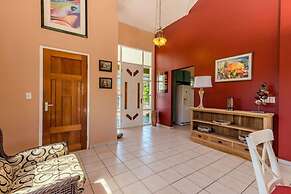 Spacious 5BR Home w Amazing Garden Privatepool