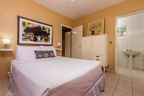 Spacious 5BR Home w Amazing Garden Privatepool