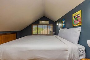 Spacious 5BR Home w Amazing Garden Privatepool