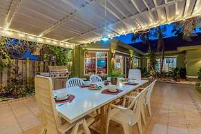 Spacious 5BR Home w Amazing Garden Privatepool