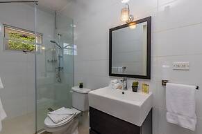 Outstanding Oasis 7BR 7BA Villa With Private Pool