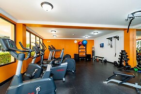 Top Floor Corner Condo w Amazing Views 2BR 3BA