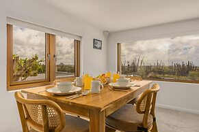 Breathtaking Views 2br3ba Private Pool Large Space