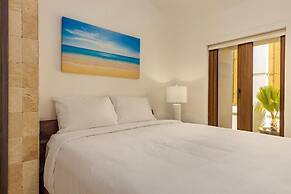 Breathtaking Views 2br3ba Private Pool Large Space