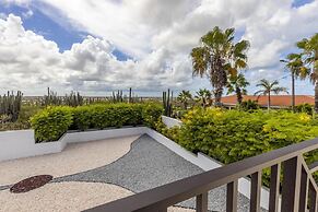 Breathtaking Views 2br3ba Private Pool Large Space