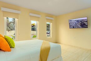 NEW 3BR 3BA Villa w Modern Decor and Private Pool