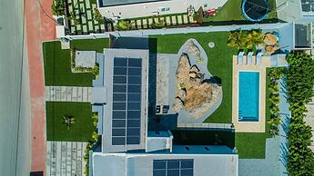 NEW 3BR 3BA Villa w Modern Decor and Private Pool