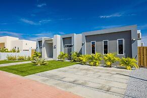 NEW 3BR 3BA Villa w Modern Decor and Private Pool