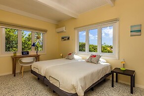NEW 6br6 5BA Villa 200m to Beach w Privatepool