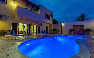NEW 6br6 5BA Villa 200m to Beach w Privatepool