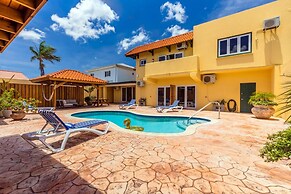 NEW 6br6 5BA Villa 200m to Beach w Privatepool