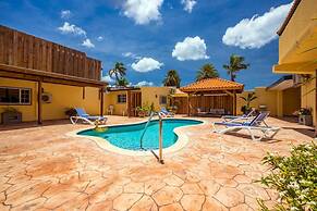 NEW 6br6 5BA Villa 200m to Beach w Privatepool