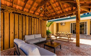 NEW 6br6 5BA Villa 200m to Beach w Privatepool