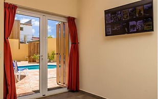 NEW 6br6 5BA Villa 200m to Beach w Privatepool