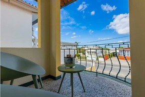 NEW 6br6 5BA Villa 200m to Beach w Privatepool