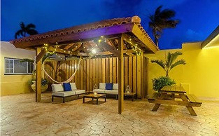 NEW 6br6 5BA Villa 200m to Beach w Privatepool