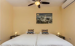 NEW 6br6 5BA Villa 200m to Beach w Privatepool