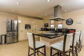 Amazing 3BR Villa w Large Private Pool Gameroom